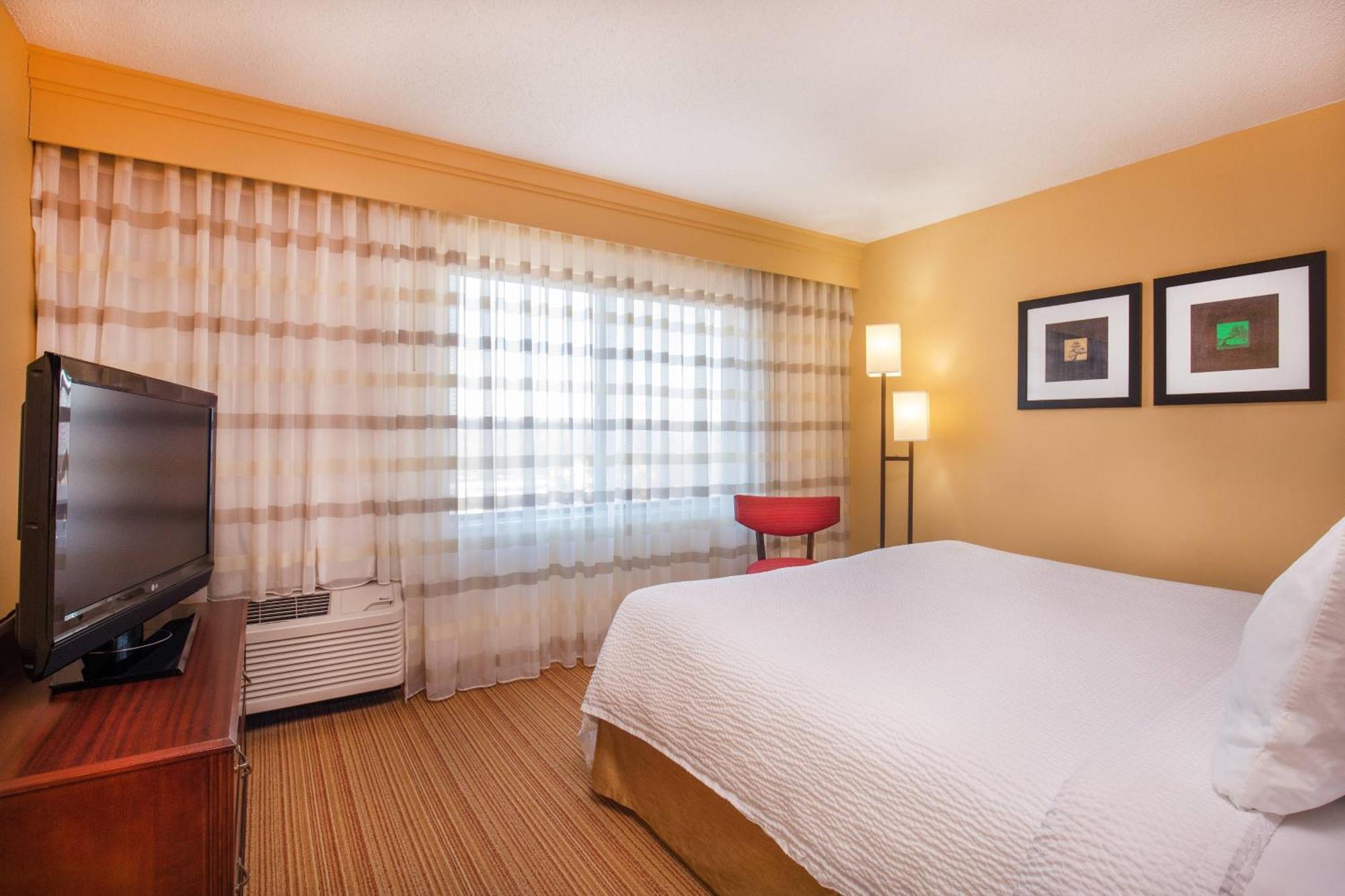 Courtyard Hartford מנצ'סטר מראה חיצוני תמונה